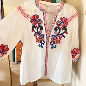 Boden | Embroidered White Top with Multicolor Floral Design